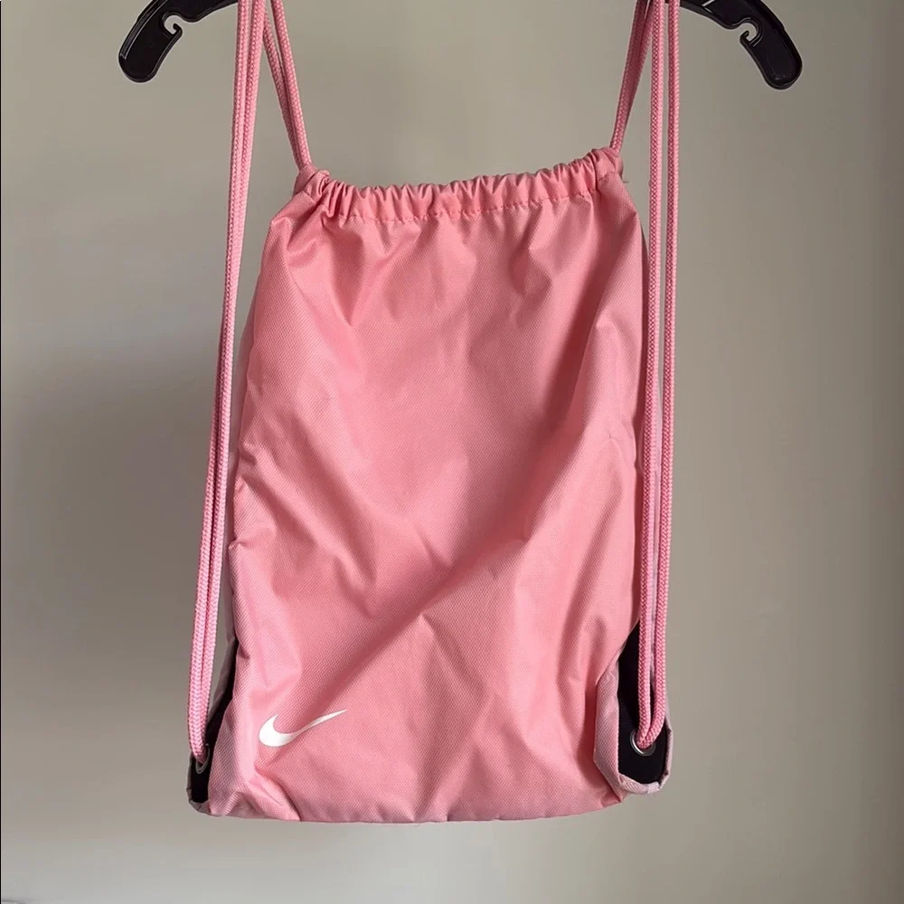 Nike Pink Drawstring Backpack - Picture 2 of 4